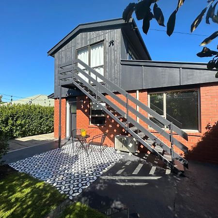 Beckenham Studio On Tree Lined Street Appartement Christchurch Buitenkant foto